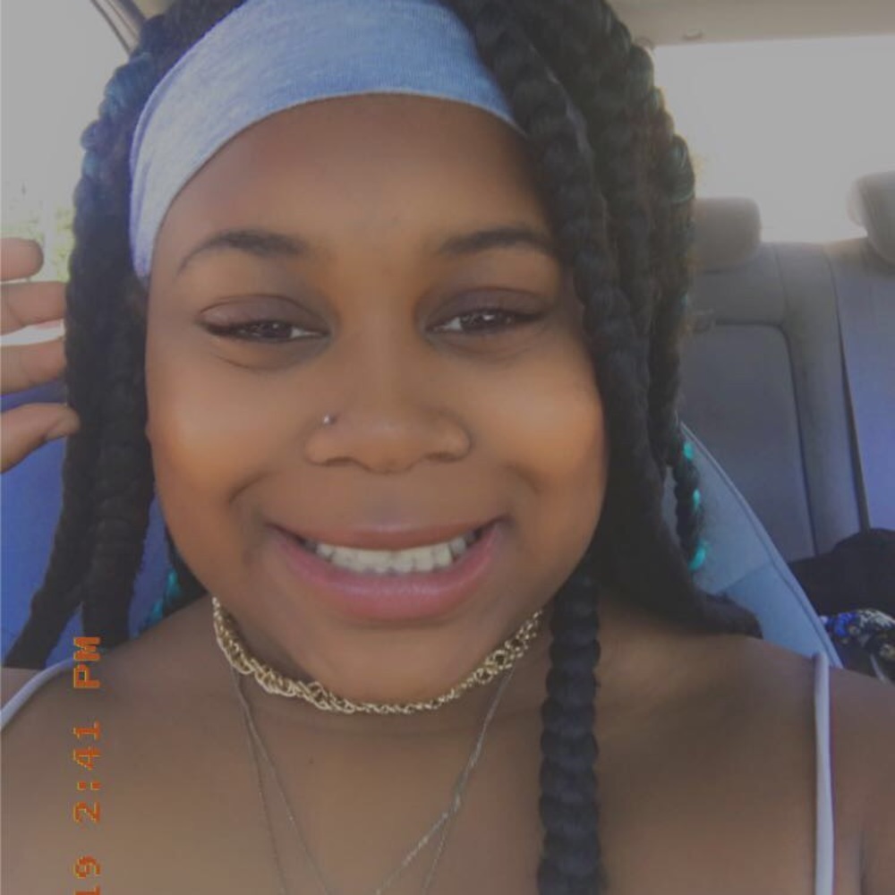 Meet your Posher, Abby